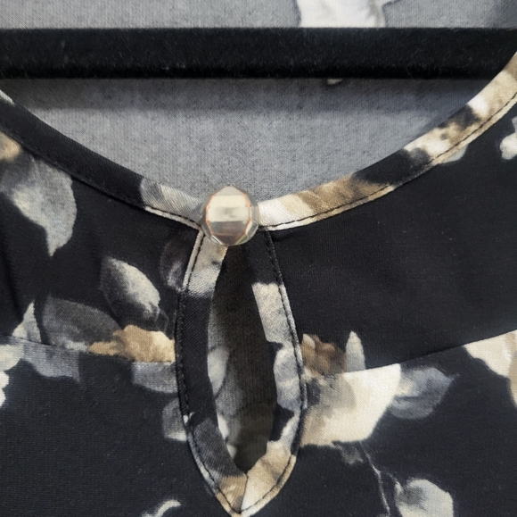 Atlier 29 Floral Black Women's Top Size M - Picture 5 of 8